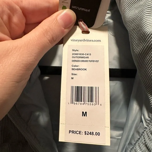 Vineyard Vines Women's Seabrook Corduroy Puffer Vest - Picture 3 of 4